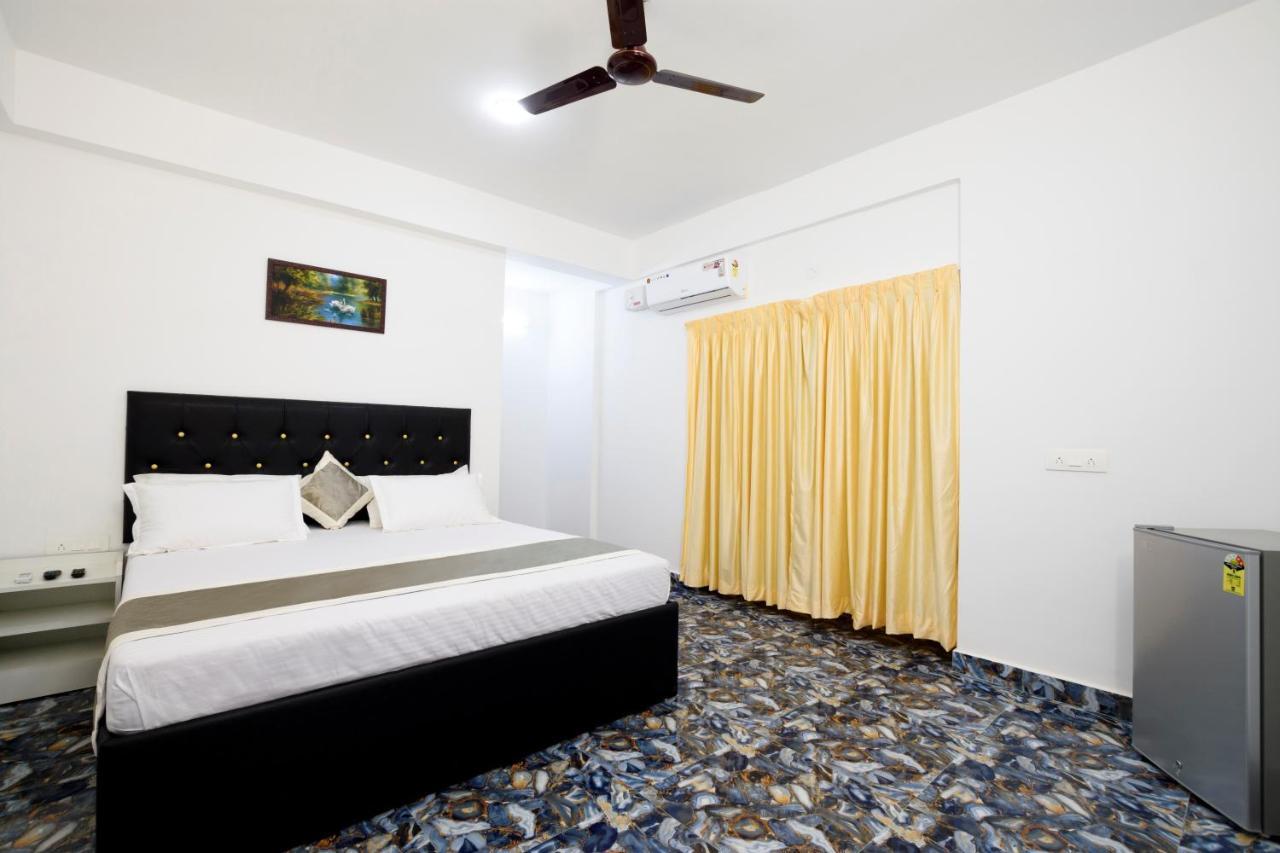 Hotel Flying Goa Калангут Экстерьер фото
