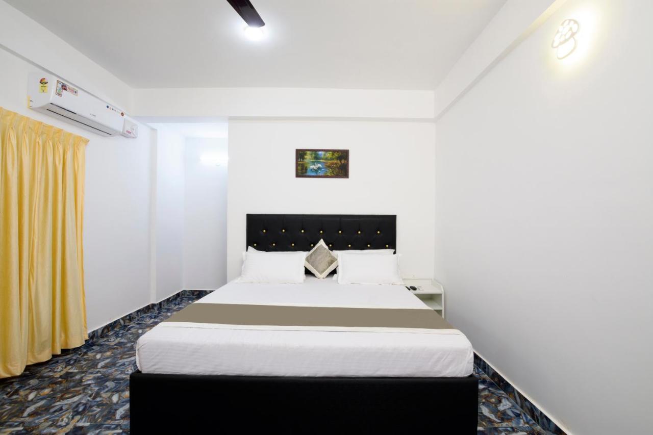 Hotel Flying Goa Калангут Экстерьер фото